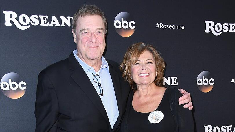 John Goodman und Roseanne Barr begeisterten in "Roseanne" jahrelang als Ehepaar.