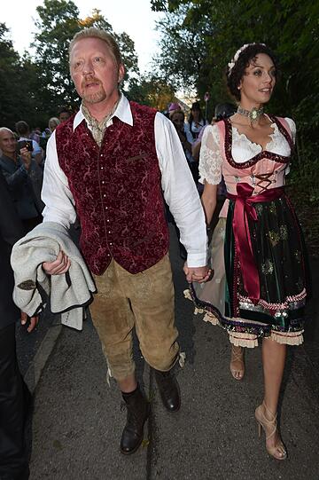 Boris Becker mit Frau Lilly auf dem Weg zur Wiesn.