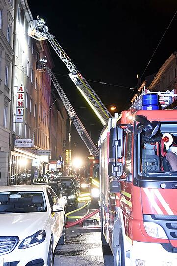 Weitere Bilder vom Brand in der Dachauer Straße