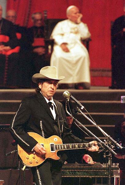 Der Kurzzeitchrist Bob Dylan spielte 1997 auch für Papst Johannes Paul II. Der Kurzzeitchrist Bob Dylan spielte 1997 auch für Papst Johannes Paul II.