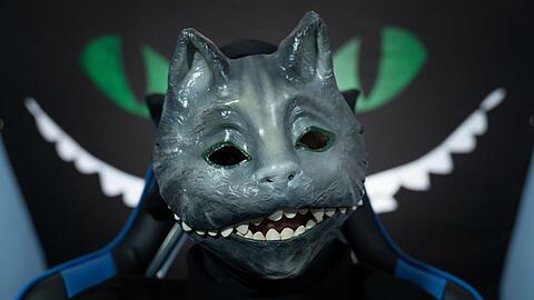Ein mysteriöser Verschwörungstheoretiker ist im "Tatort: Katz und Maus" zu allem bereit.
