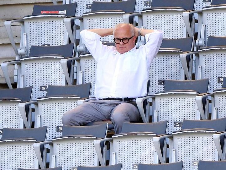 DFB-Präsident Fritz Keller sieht in Massentests vor einem Spiel eine Maßnahme, um wieder Spiele zumindest vor einer begrenzten Zahl von Zuschauern stattfinden zu lassen.