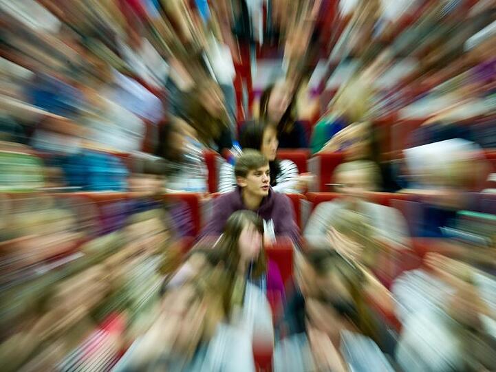 Studenten sitzen in einem Hörsaal. Foto: Patrick Pleul/dpa-Zentralbild/dpa/Symbolbild