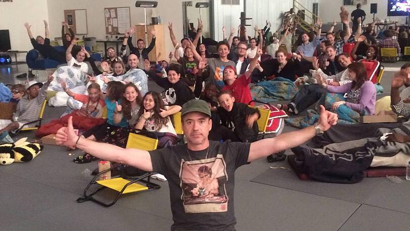 "Let the partaaaaay begin!!!" - Robert Downey jr. feiert seinen Geburtstag "Let the partaaaaay begin!!!" - Robert Downey jr. feiert seinen Geburtstag