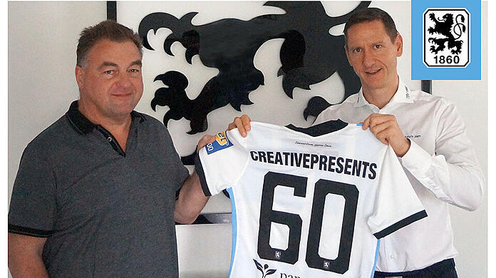 Thomas Kellermann (li.), Geschäftsführer von Creativepresents Werbetechnik, mit Löwen-Geschäftsführer Marc-Nicolai Pfeifer (re.).