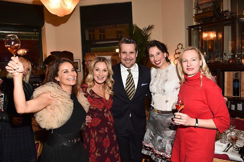 Gitta Saxx, Eva Grünbauer, Axel Lutz, Lola Paltinger und Constanze Hausmann