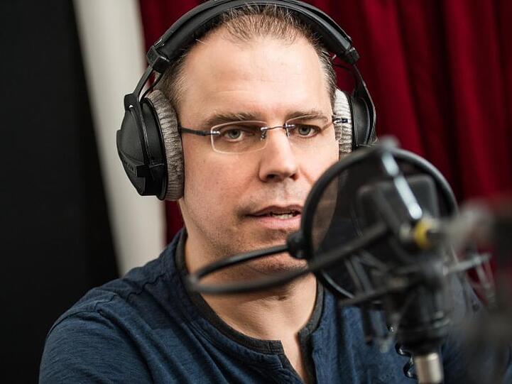 Heiko Grauel wurde in einem Casting als neue Stimme für die Durchsagen in deutschen Bahnhöfen ausgewählt.