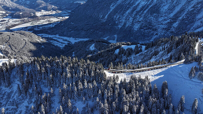 Winterliches Panorama der Berchtesgadener Alpen. Am Ende der Woche sind hier Neuschnee zu erwarten.
