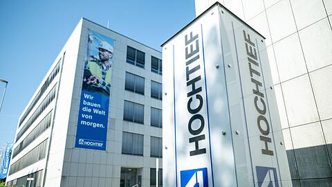 Ab Montag ist der Essener Baukonzern Hochtief im Aktien-Leitindex Dax, in dem die 40 gr&ouml;&szlig;ten b&ouml;rsennotierten Unternehmen Deutschlands vertreten sind.