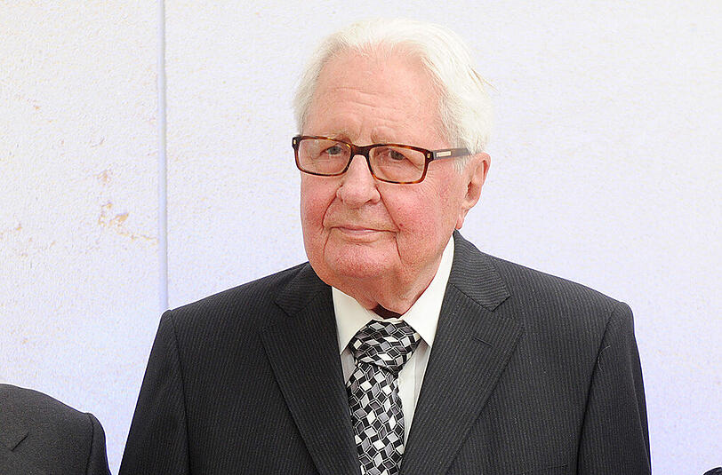 Hans-Jochen Vogel ist seit zwei Jahren an Parkinson erkrankt. Erst jetzt ging er damit an die Öffentlichkeit.