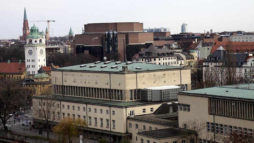Gasteig und Kongresssaal: So nah &ndash; und doch so weit entfernt.