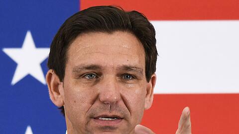 Floridas Gouverneur Ron DeSantis gilt als möglicher parteiinterner Konkurrent von Trump bei den US-Republikanern im Rennen um die Präsidentschaftskandidatur.