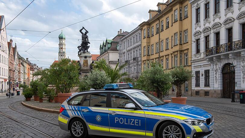 Auf Augsburgs bekanntester Partymeile, der Maximilianstra&szlig;e, soll es zu einer homophoben Gewalttat gekommen sein. (Archivbild)
