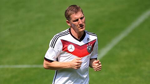 Bastian Schweinsteiger im Trainingslager in Südtirol. Der Vize-Kapitän muss ncoh individuell trainieren.