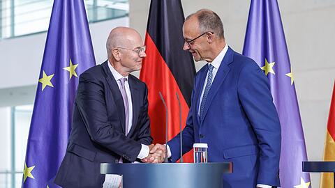 Der Banker Blessing soll im Auftrag des Kanzlers Investoren gewinnen.