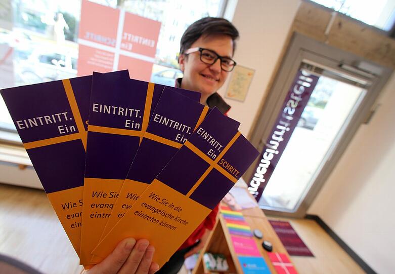 Pfarrerin Sandra Zeidler in der Münchner Eintrittsstelle.