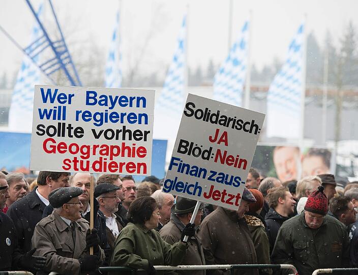 Politischer Aschermittwoch der CSU in Passau - die Bilder aus der Dreiländerhalle