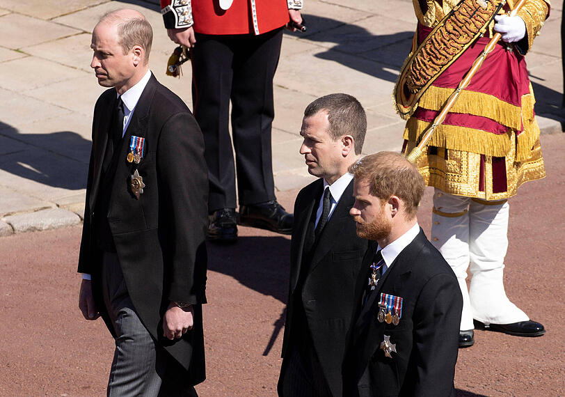 Prinz William, Peter Philips und Prinz Harry während der Trauerfeier von Prinz Philip (†99). Prinz William, Peter Philips und Prinz Harry während der Trauerfeier von Prinz Philip (†99).