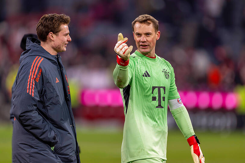 Die Nummer eins und der m&ouml;gliche Thronfolger: Manuel Neuer (r.) mit Urbig.