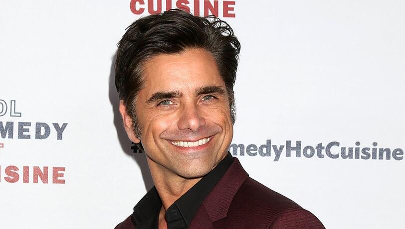 "Full House"-Star John Stamos auf dem roten Teppich.