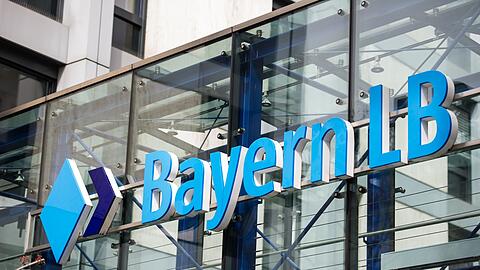 Die BayernLB rechnet in diesem Jahr mit niedrigerem Gewinn. (Foto: Illustration)
