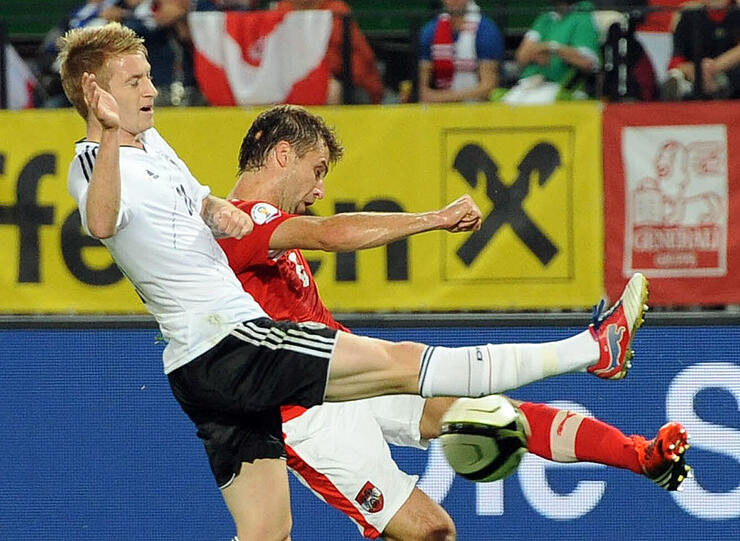 MARCO REUS: Note 2. Dribbelte sich nach und nach in Form. Sein Sololauf brachte das 1:0. Musste angeschlagen raus.