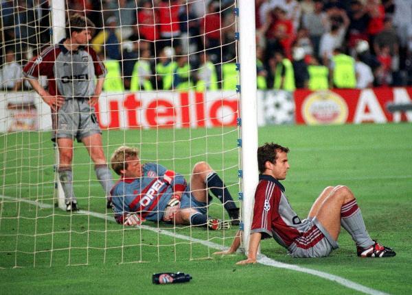 Einer der bittersten Momente der Bayern-Geschichte: Das Champions League Finale 1999 . Das waren die Trikots.