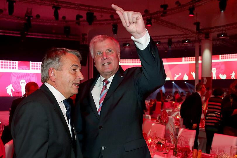 Nicht nur auf dem Rasen meisterlich, sondern auch auf dem Tanzparkett. Sehen Sie die private Meisterfeier der Bayern hier in der Bilderstrecke!