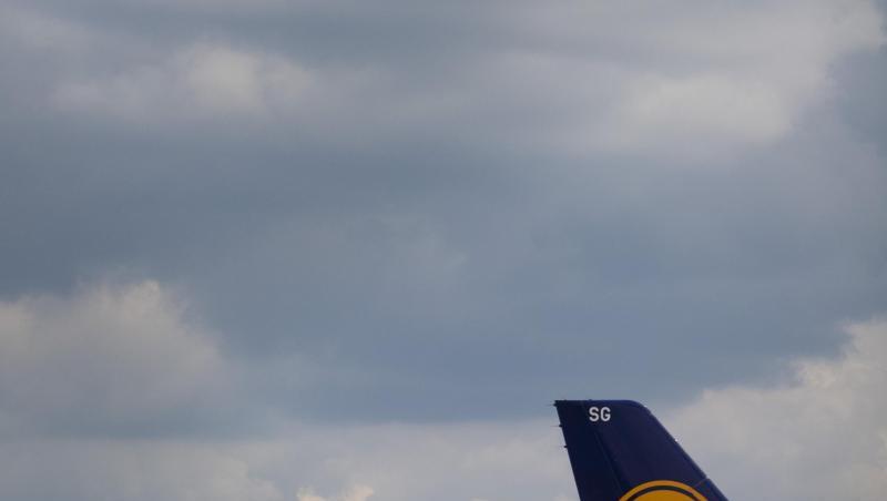 Lufthansa-Chef Carsten Spohr hat "tiefgreifenden Restrukturierungen" angekündigt. Lufthansa-Chef Carsten Spohr hat "tiefgreifenden Restrukturierungen" angekündigt.