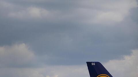 Lufthansa-Chef Carsten Spohr hat "tiefgreifenden Restrukturierungen" angekündigt.