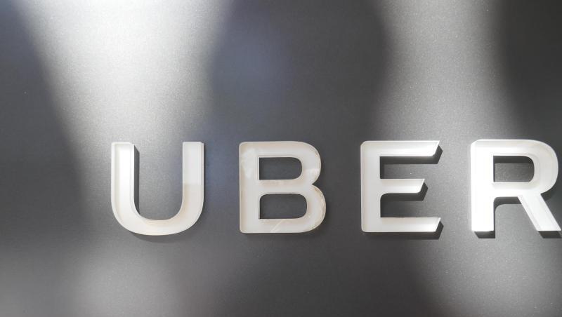 3700 Jobs sollen bei Uber wegen der Corona-Pandemie gestrichen werden. 3700 Jobs sollen bei Uber wegen der Corona-Pandemie gestrichen werden.