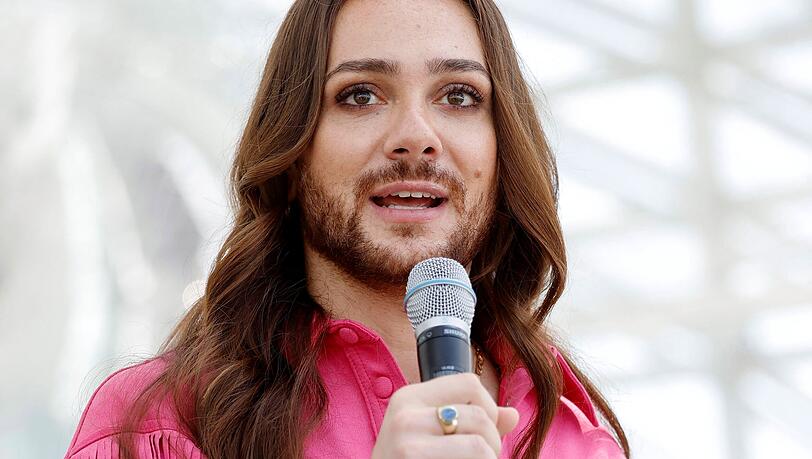 Riccardo Simonetti wird von einem schwulen Kollegen offen angefeindet.