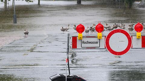 Auch in Teilen Sachsens steigen die Pegelstände - so auch in Schöna.