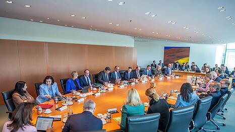 Die Phishing-Kampagne &uuml;ber den Messenger Signal hat auch das Bundeskabinett erreicht. (Archivbild)