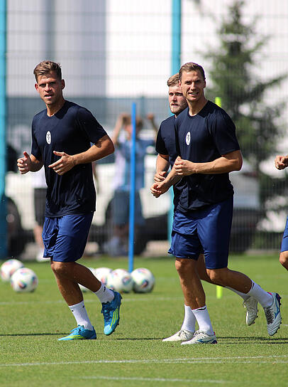 Führungsduo: Florian Niederlechner (l.) und Dennis Dressel (r.). Führungsduo: Florian Niederlechner (l.) und Dennis Dressel (r.).