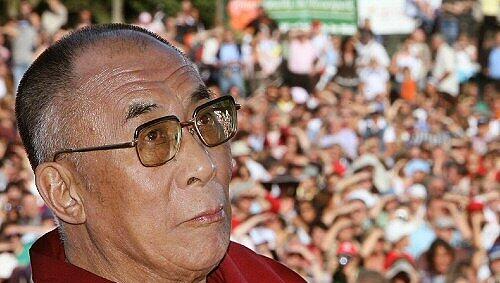 Erobert die Herzen, wo immer er ist: der Dalai Lama Erobert die Herzen, wo immer er ist: der Dalai Lama