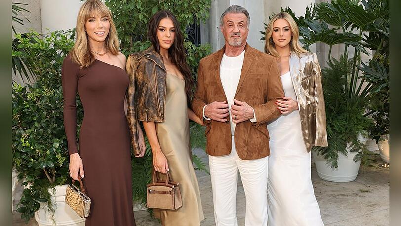 Jennifer Flavin, Sistine Stallone, Sylvester Stallone und Sophia Stallone im kalifornischen San Marino.