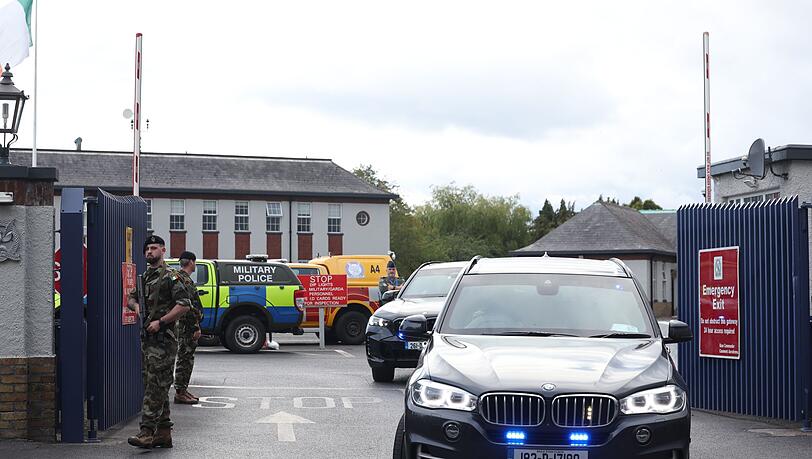 Der mutmaßliche Gangster soll nach Irland ausgeflogen worden sein. Der mutmaßliche Gangster soll nach Irland ausgeflogen worden sein.