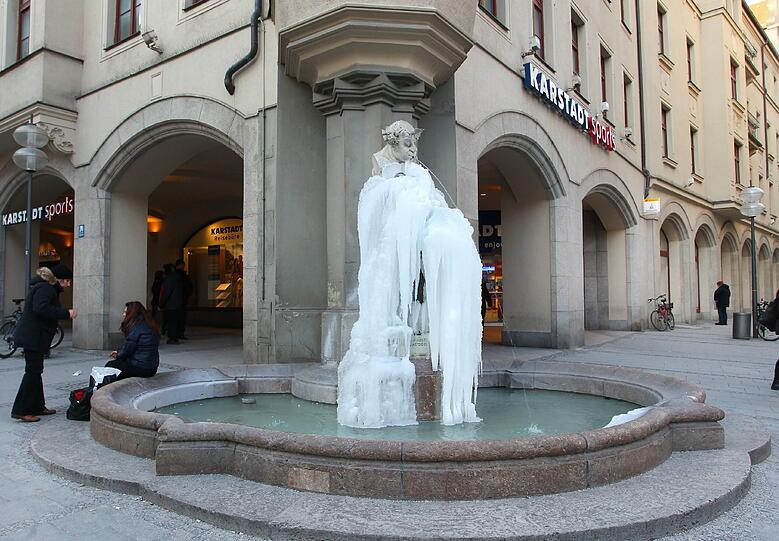 Saukalt! Eiszeit herrscht in München. Die schönsten Bibber-Bilder gibt's in der Bilderstrecke zum Durchklicken...