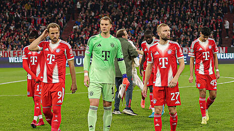 Kane (v.l.), Manuel Neuer und Konrad Laimer – große AZ Umfrage sieht einen der Bayernprofis als den großen Gewinner beim FC Bayern München.