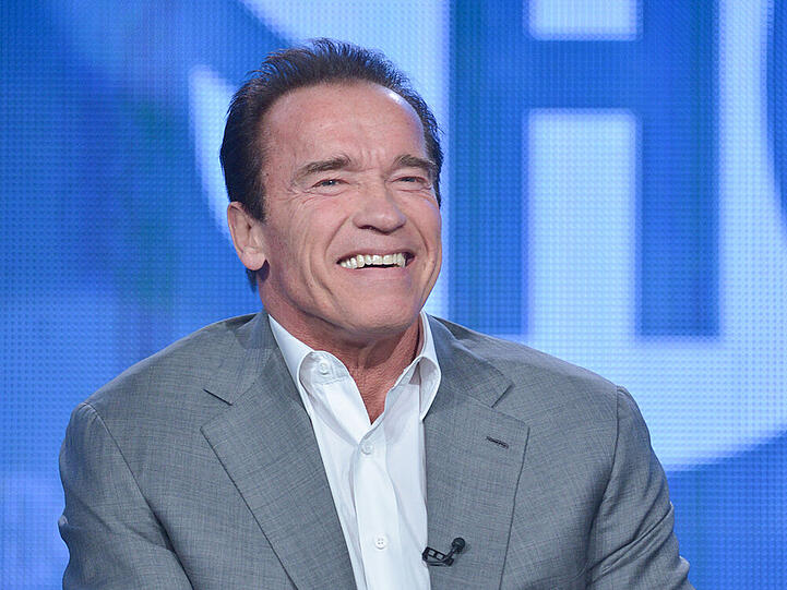 Manchmal braucht Arnold Schwarzenegger ein Nickerchen - seine Stunts macht er aber immer noch selbst