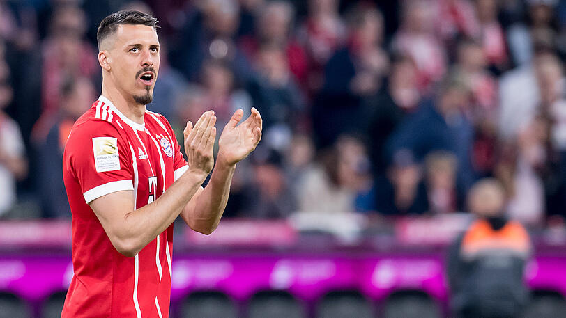 Sandro Wagner: Note 4. In der 68. Minute für Müller eingewechselt. Rieb sich in Zweikämpfen auf, konnte offensiv aber keine Akzente mehr setzen.