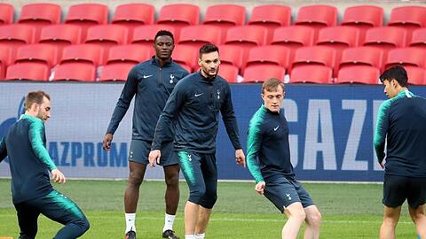 Tottenham Hotspur will den Rückstand in Amsterdam aufholen.