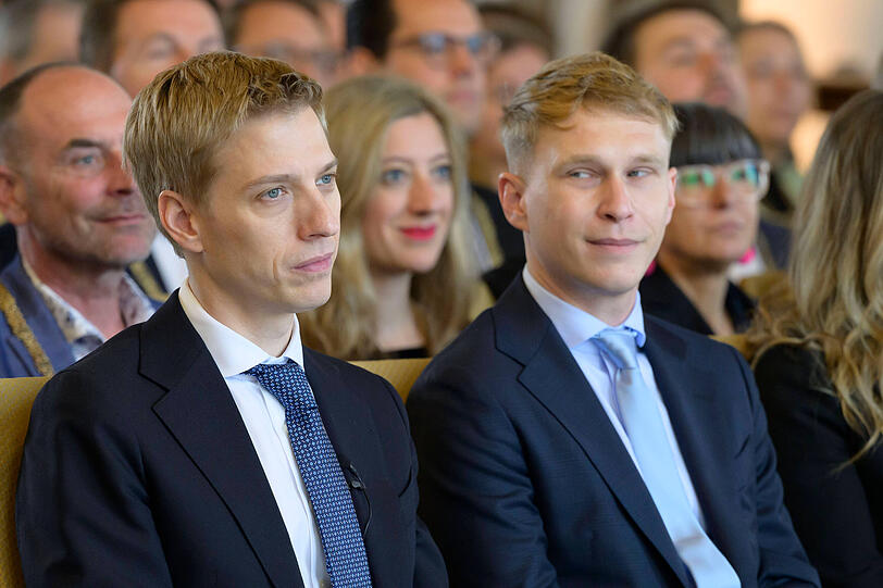 Festliche Er&ouml;ffnungssitzung des M&uuml;nchner Stadtrats: Oberb&uuml;rgermeister Dominik Krause und sein Partner Sebastian M&uuml;ller (rechts).