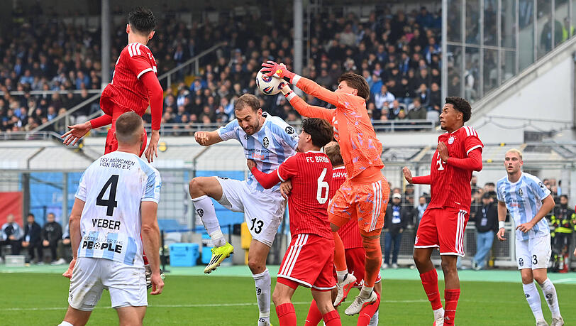Nach dem Derby gegen den FC Bayern II enttäuscht: Michael Eberwein. Nach dem Derby gegen den FC Bayern II enttäuscht: Michael Eberwein.