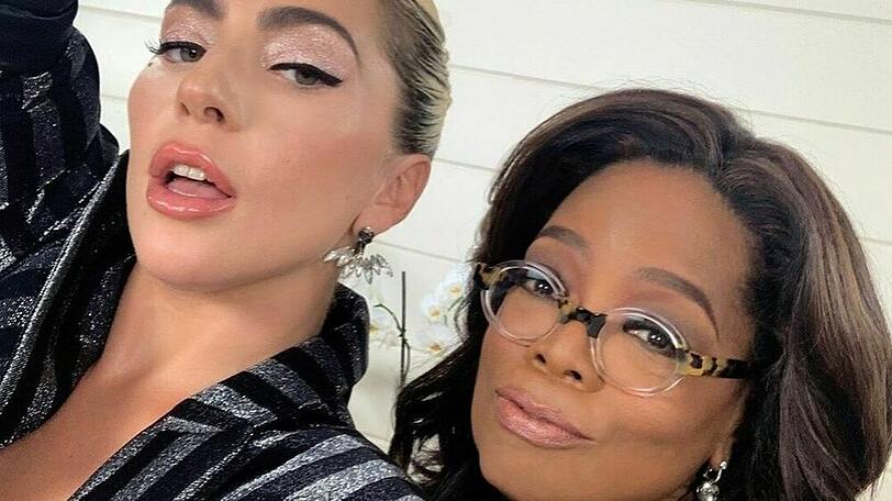 Lady Gaga (li.) und Oprah Winfrey verstehen sich offenbar blendend