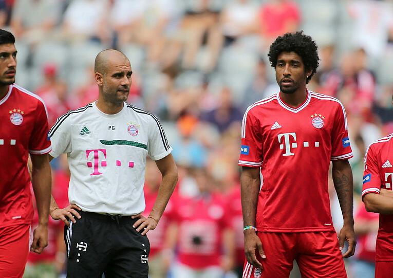 Der FC Bayern München hat in der Allianz Arena seinen Kader offiziell vorgestellt. Sehen Sie hier die Bilder.