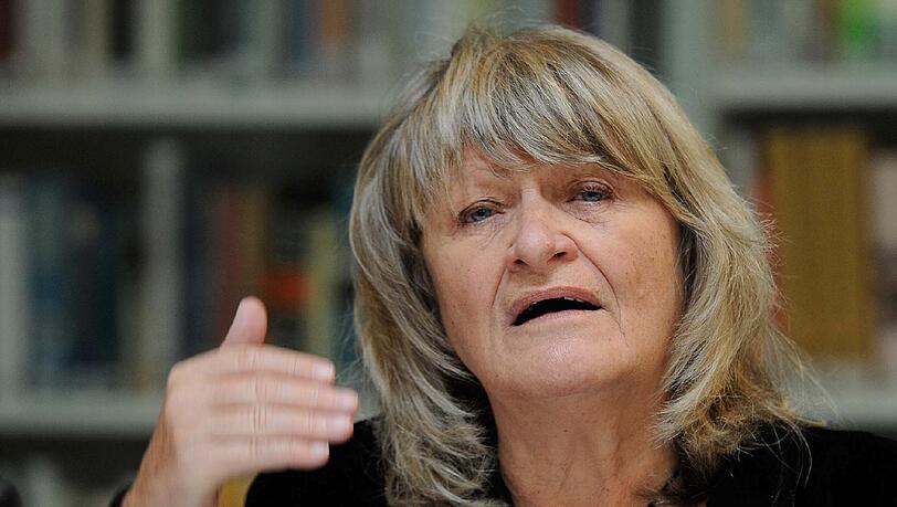 Alice Schwarzer: Steuer-Berichte, um sie politisch fertigzumachen? Alice Schwarzer: Steuer-Berichte, um sie politisch fertigzumachen?