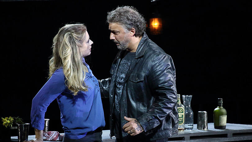 Jonas Kaufmann mit Malin Byström in "La fanciulla del West" im Nationaltheater. Mit der schwedischen Sopranistin singt der Tenor auch das Duett aus dieser Oper auf seiner neuen Platte.