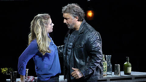 Jonas Kaufmann mit Malin Byström in "La fanciulla del West" im Nationaltheater. Mit der schwedischen Sopranistin singt der Tenor auch das Duett aus dieser Oper auf seiner neuen Platte.
